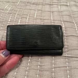 Louis Vuitton LV 4 Key Holder Black Epi Leather Authentic COA